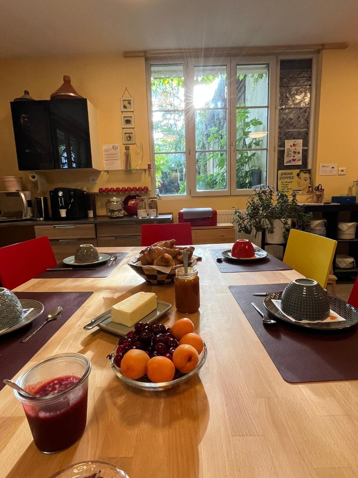 Couleurs De La Vie - Chambres D'Hotes Et Gite Cormatin Zewnętrze zdjęcie